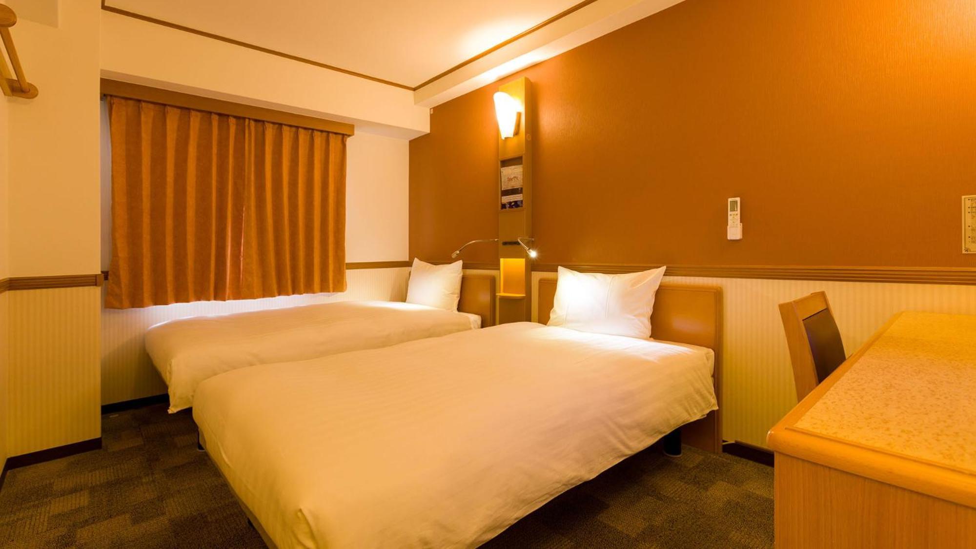 Toyoko Inn Takasaki Eki Nishi Guchi No 2 Стая снимка