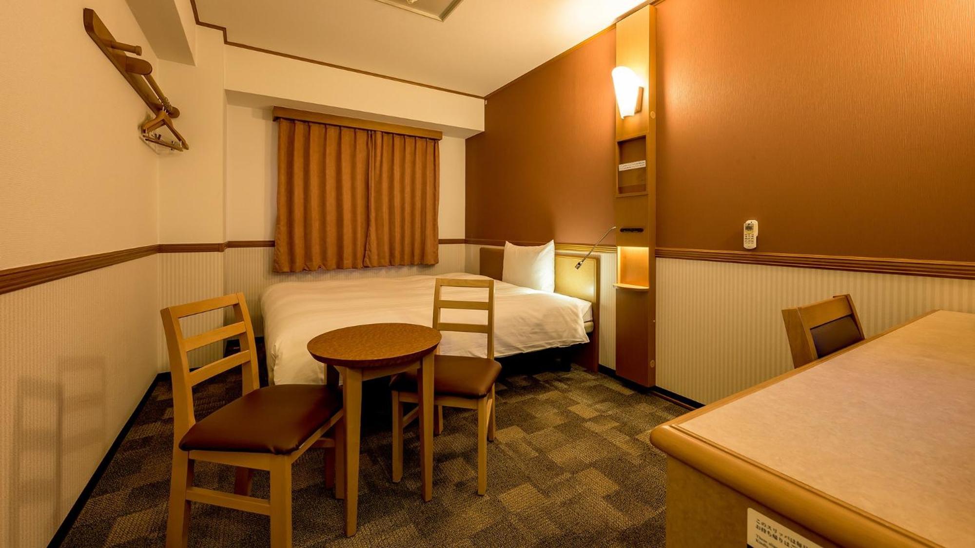 Toyoko Inn Takasaki Eki Nishi Guchi No 2 Стая снимка
